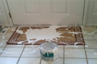 Bật mí 6 cách làm sạch vết sơn trên sàn nhà đơn giản & hiệu quả